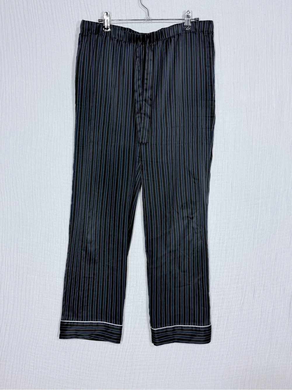 Victoria’s Secret Black Pinstripe Satin Pajama SET | Button Front | Size M